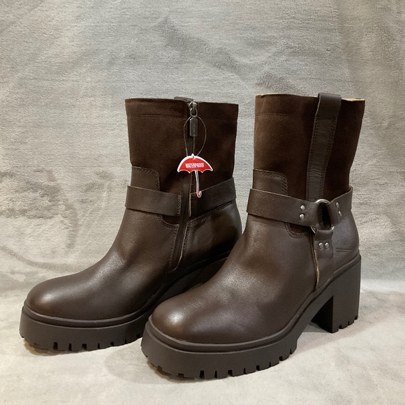 NWT BLONDO REBEL Women Java Ankle Boot side zippers SZ 9M Moto Biker Buckle - Picture 1 of 7